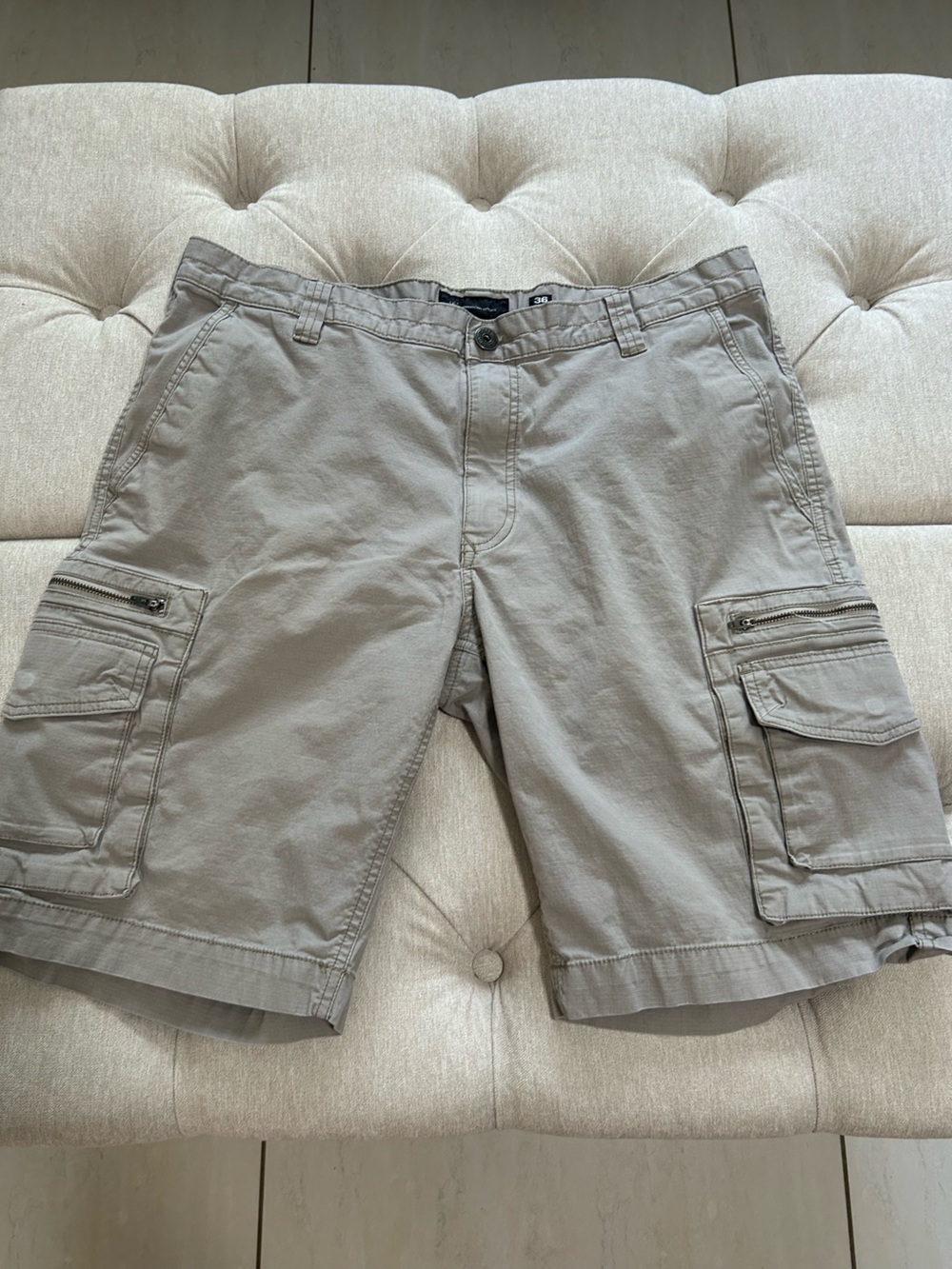 INC International Concepts Men's Cargo Shorts - Light Gray
